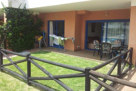 2 Bedroom Apartment For Rent in La Duquesa, Málaga - Photo 4