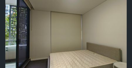 Spacious 2 Bedroom + Study Apartment with Balcony & City Views - Photo 4