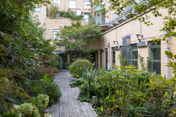 2 Bedroom Flat To Let - Photo 1