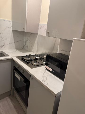 1 Bed Flat, Burley Street, LS3 - Photo 3