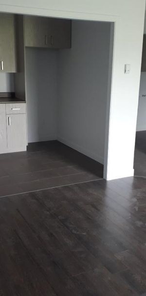 SUPERBE 3 ½ ENTIÈREMENT RÉNOVÉ - LIMOILOU - 995$ CHAUFFÉ,EAU CHAUDE - DISPONIBLE MAINTENANT OU POUR OCTOBRE OU NOVEMBRE - Photo 1