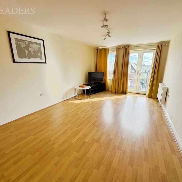 2 bedroom flat to rent - Photo 1