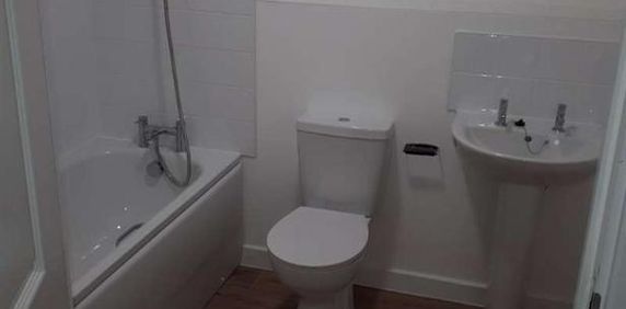 St Mary's House, CV31 - Photo 2