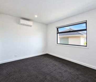 3 Bedroom Townhouse in the Heart of Dandenong!!! - Photo 4