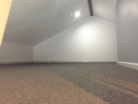 1 Bedroom Studio - IDEAL SPACE FOR ONE - Photo 2