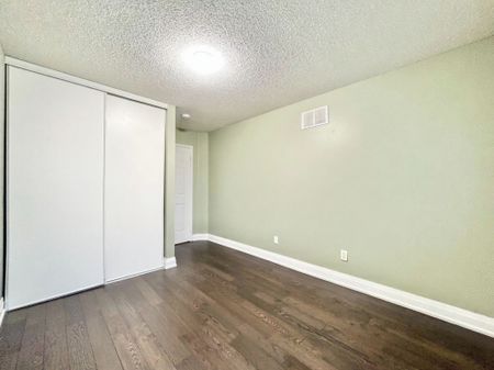 For Lease - 66 Manley Lane Unit# 1, Milton, Ontario - Photo 2