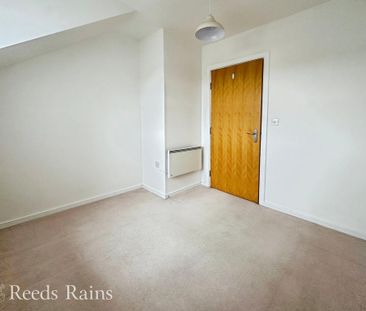 2 bedroom apartment to rent - Photo 2