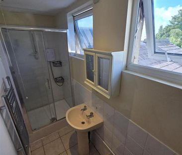 1 bedroom block of apartments to rent - Photo 3