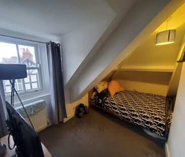 3 bedroom maisonette to rent - Photo 4