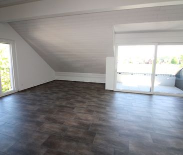 Free view, plenty of living space – 3.5-room penthouse apartment - Photo 3