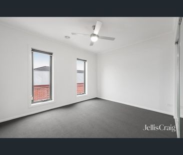 2/304 York Street, Ballarat East, Vic 3350 - Photo 5