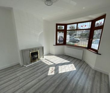 Rom Crescent, Romford, RM7 0PP, Property for rent - Photo 1