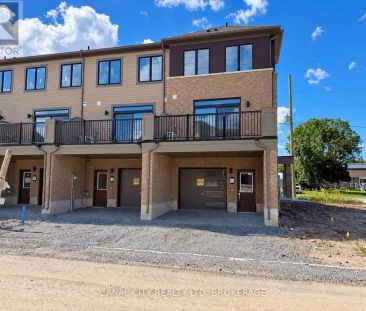 1 VANDERBURG LANE — 3 Bedroom - Photo 1