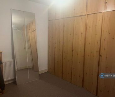 3 bedroom terraced house to rent - Photo 4