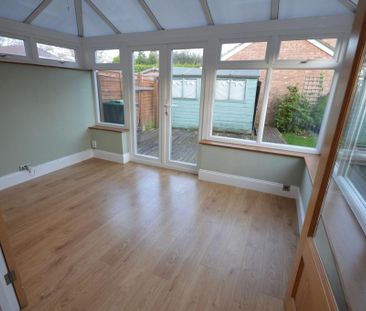 3 bedroom end of terrace house to rent - Photo 4