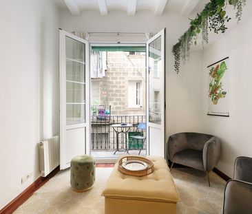 Moderno apartamento de 2 habitaciones en Carrer de Sant Vicenç - Photo 1