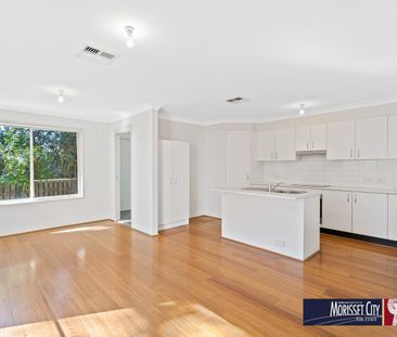 MODERN LIVING - Photo 2