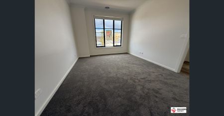 "Brand New 4 Bedroom + 2 Bathroom + Double Garage Home" - Photo 4