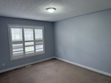 For Lease - 758 Grand Banks Drive, Waterloo, Ontario - Photo 5