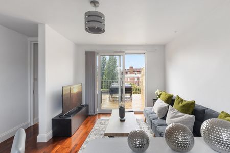 2 Bed Flat, Park Drive, NW11 - Photo 3