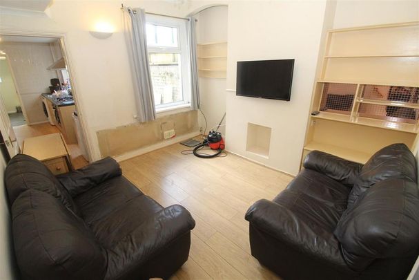 4 bedroom house to rent - Photo 1