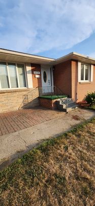 For Lease - 4128 New Street Unit# Main, Burlington, Ontario - Photo 1