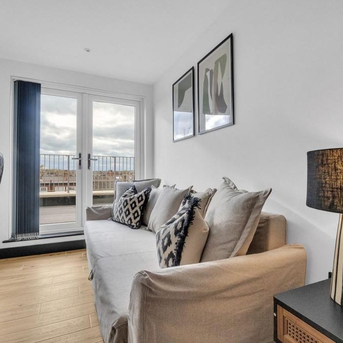 3 bedroom apartment to rent - Photo 1