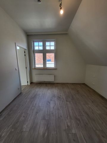 Appartement met twee slaapkamers in het centrum - Photo 3