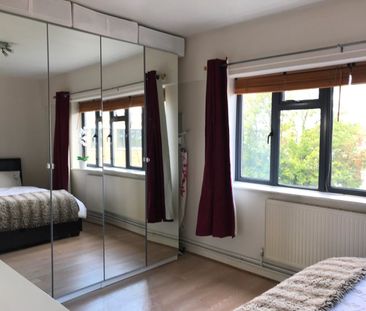 2 Bed Flat, Victoria Court, W3 - Photo 3