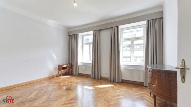 Stilvolles Wohnen in historischer Ceconi-Villa im Andräviertel! - Foto 1