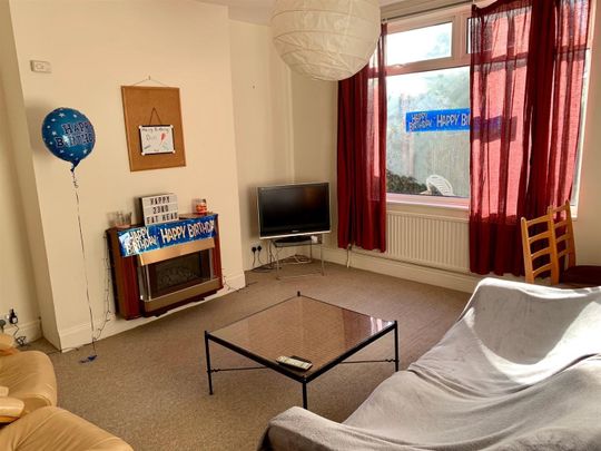 College Road, Fishponds, Bristol - Photo 1