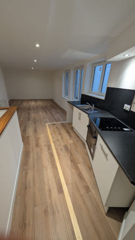 Location Appartement 3 pièces 70m² - Photo 2