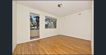 Privacy and Convenience in The Heart of Marrickville - Photo 2