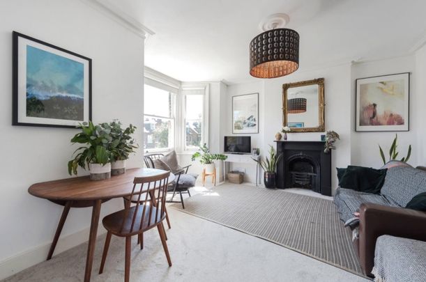 2 Bed Flat, London, SE22 - Photo 1