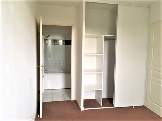 Location Appartement 2 pièces 42m² ST ANDRE DE CUBZAC 33240 - Photo 1