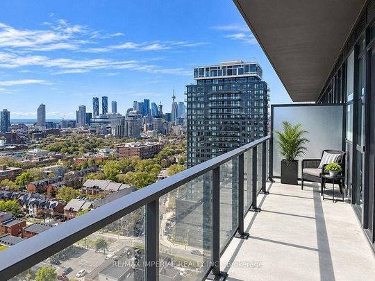 5 Defries Street condo — Toronto, ON (2-Bedroom) - 2 Bedroom - Photo 1