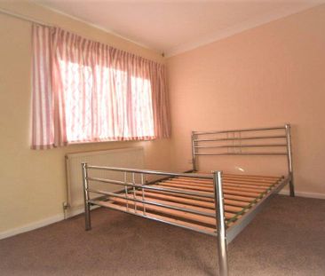 3 bedroom detached house to rent - Photo 4