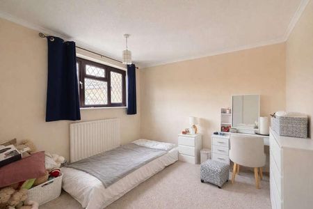 Cotswold Close, Dibden Purlieu, SO45 - Photo 2