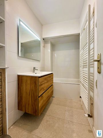 Location Appartement 3 pièces 56m² ROUEN 76000 - Photo 2