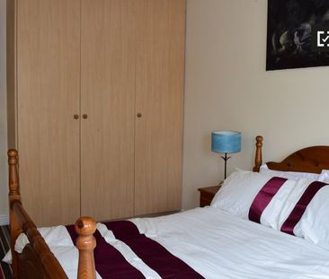 Bright room in 4-bedroom apartment in Swords, Dublin - Photo 2