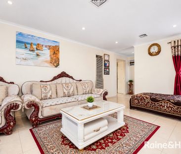 A Perfect Blend of Space, Comfort and Lifestyle Appeal - Photo 1