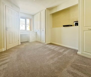 2 bedroom coach house to rent - Photo 3
