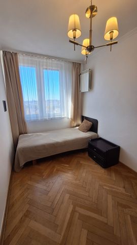 Warszawa, Aleja Solidarności - Photo 5