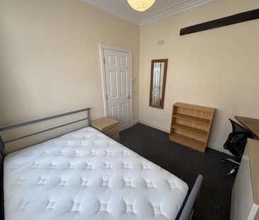 Rose Street, Haxby Road - P2162 - Photo 6