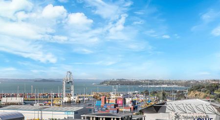 Penthouse 2 Level 2 Bedroom Executive Apartment Wi - Photo 4