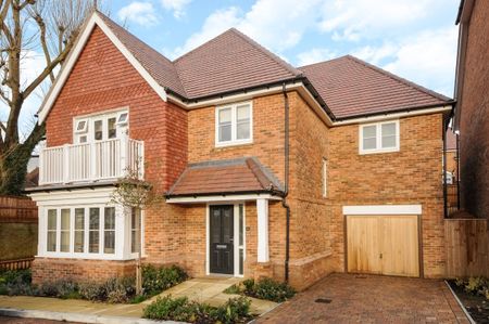 5 bedroom detached house to rent - Photo 4