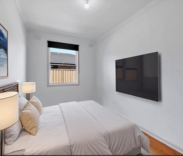 Comfortable Living with Room to Move - Photo 5