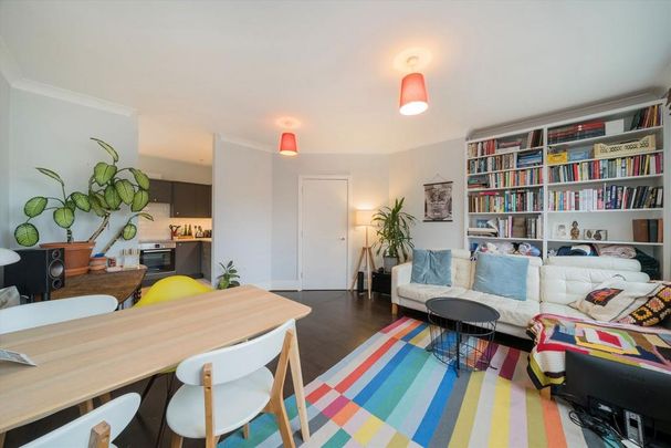 2 bedroom flat to rent - Photo 1