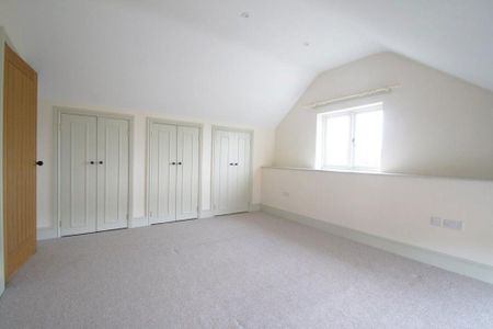 3 bedroom barn conversion to rent - Photo 2