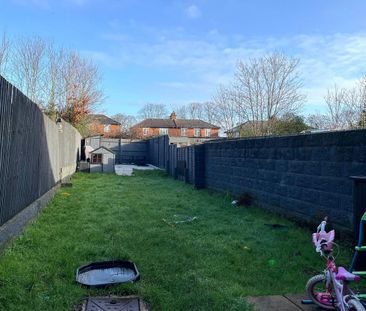 3 bedroom semi-detached house to rent - Photo 4